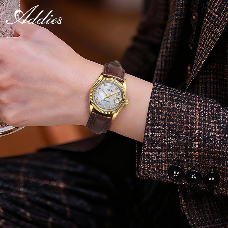 Addies 585 Quartz Woman's Watc - مراجعة Luxury Watch Box وسعره