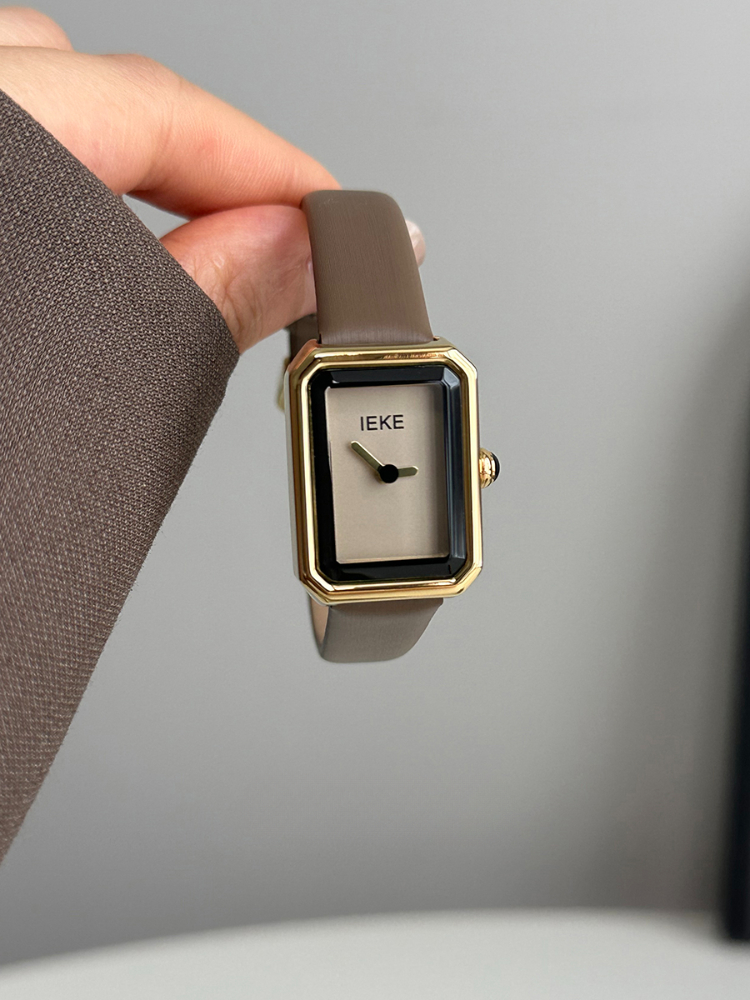 Simple Design Luxury Quartz Wo - مراجعة Luxury Watch Face وسعره