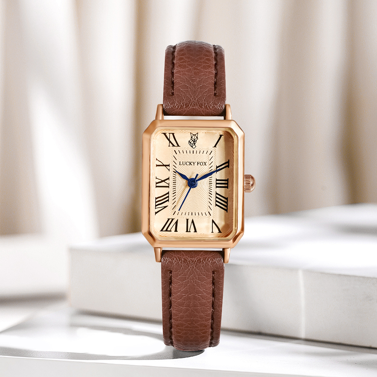 LUCKY FOX 2PCS Light Luxury Gi - مراجعة Luxury Watch With Leather Strap وسعره