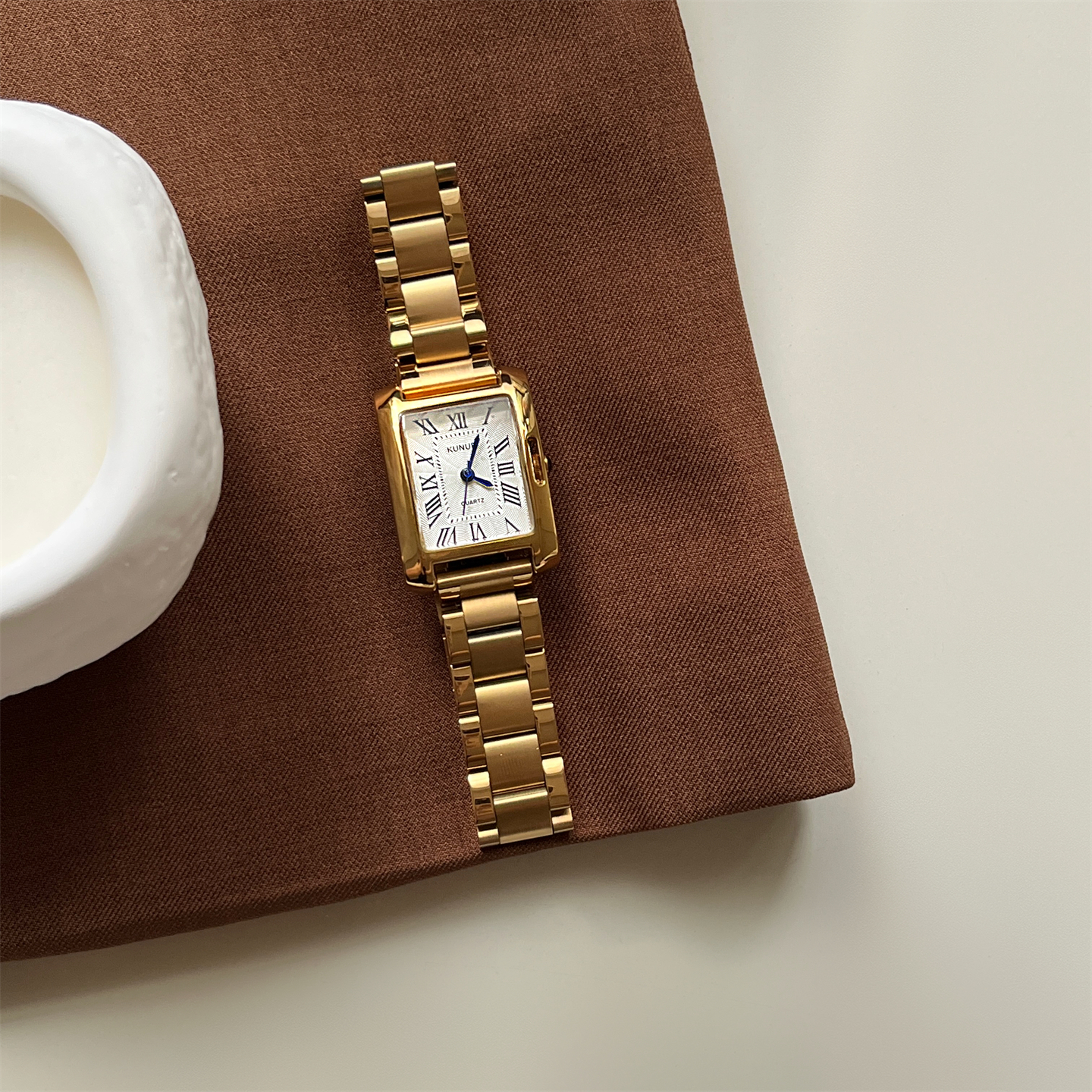 Hollow slender steel strap wat - مراجعة Luxury Watch Value وسعره