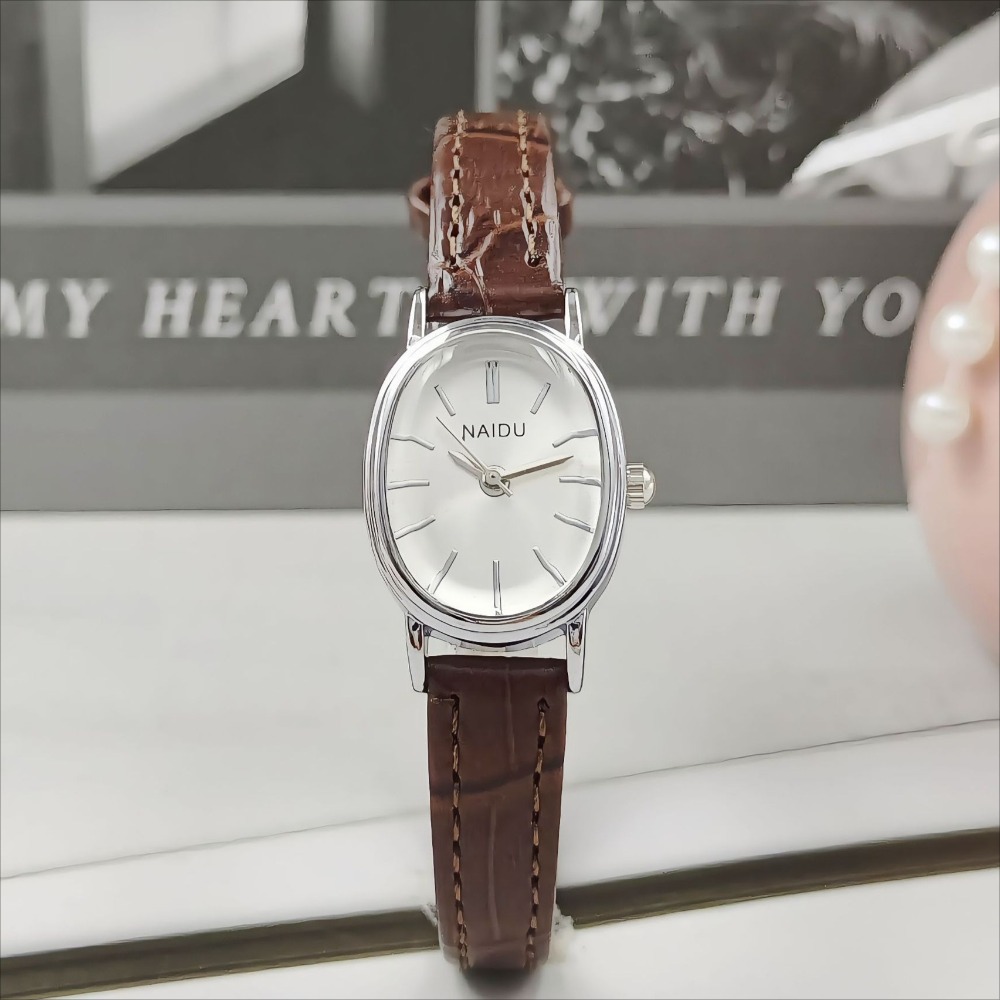 Fashion Brand Women Oval Dial  - مراجعة Luxury Watch With Leather Strap وسعره