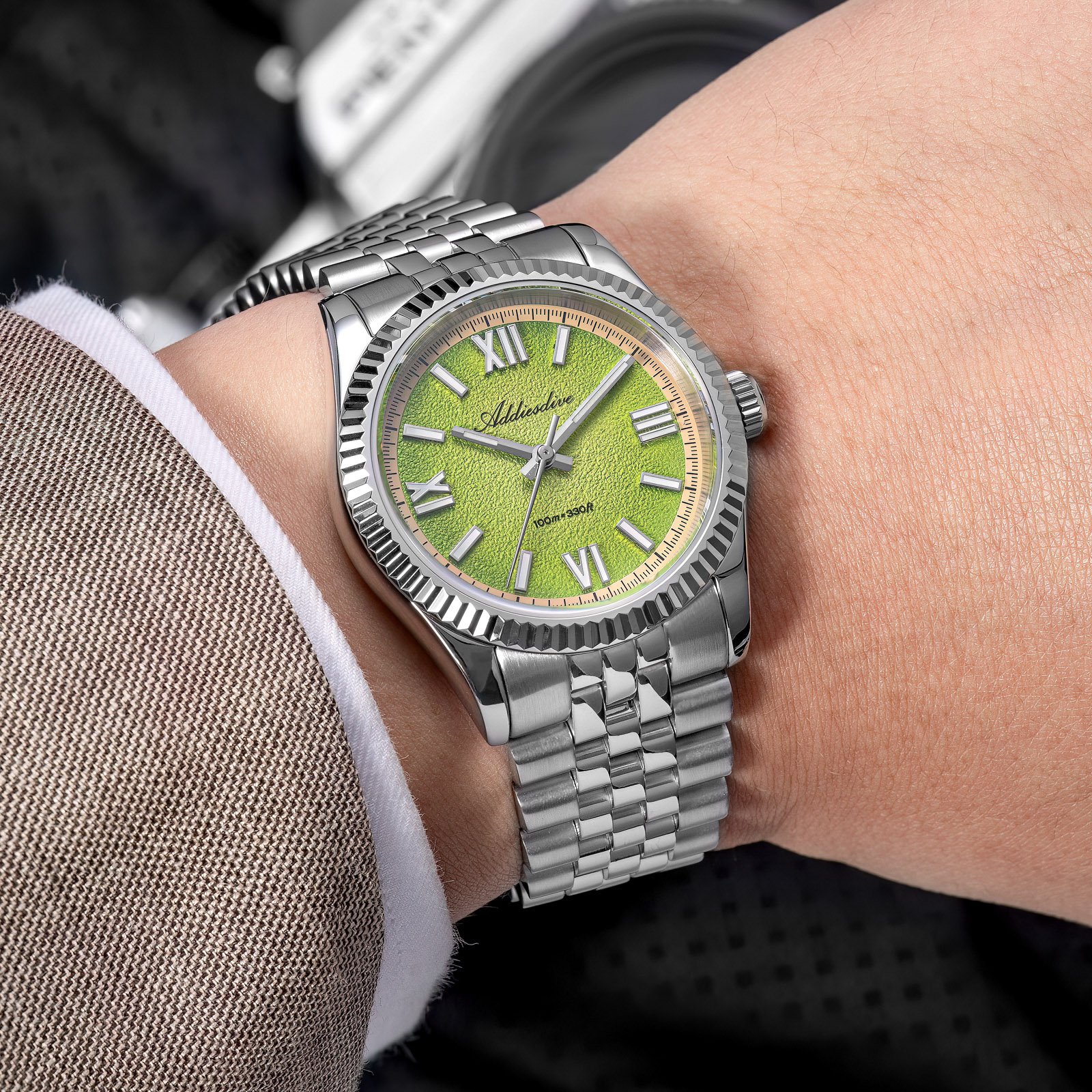 ADDIESDIVE Hight Quality Sapph - مراجعة Luxury Watch Box وسعره