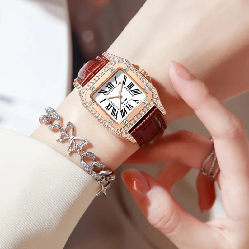 Square Dial Women's Watch Quar - مراجعة Luxury Watch Square وسعره