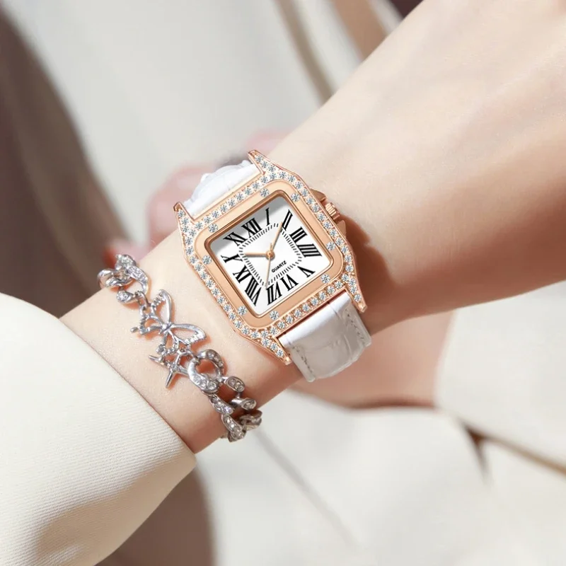 Square Dial Women's Watch Quar - مراجعة Luxury Watch Square وسعره